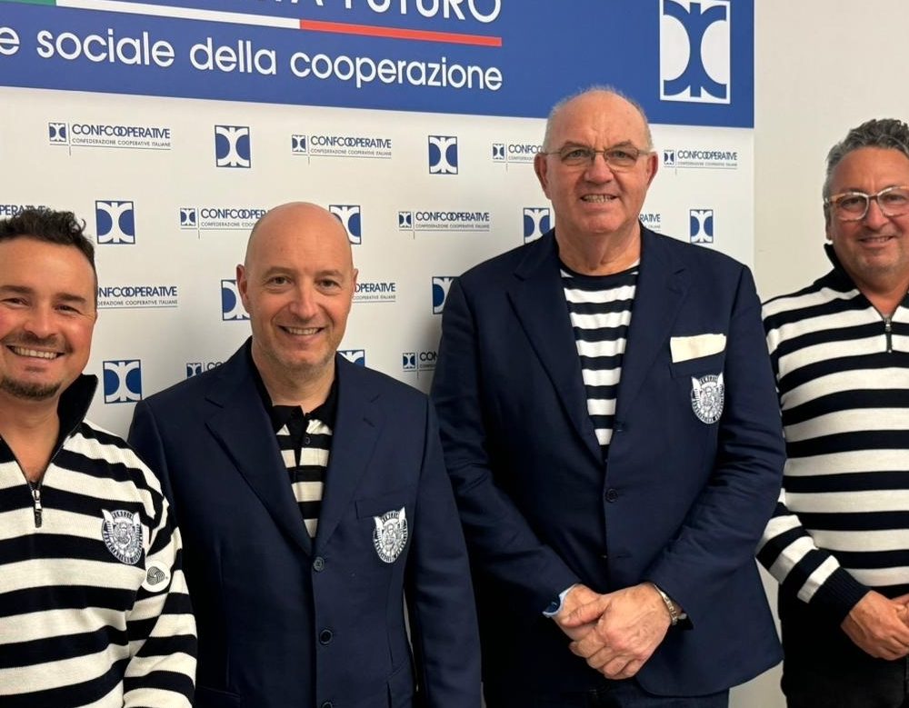 img-gondolieri-venezia-in-confcooperative-2