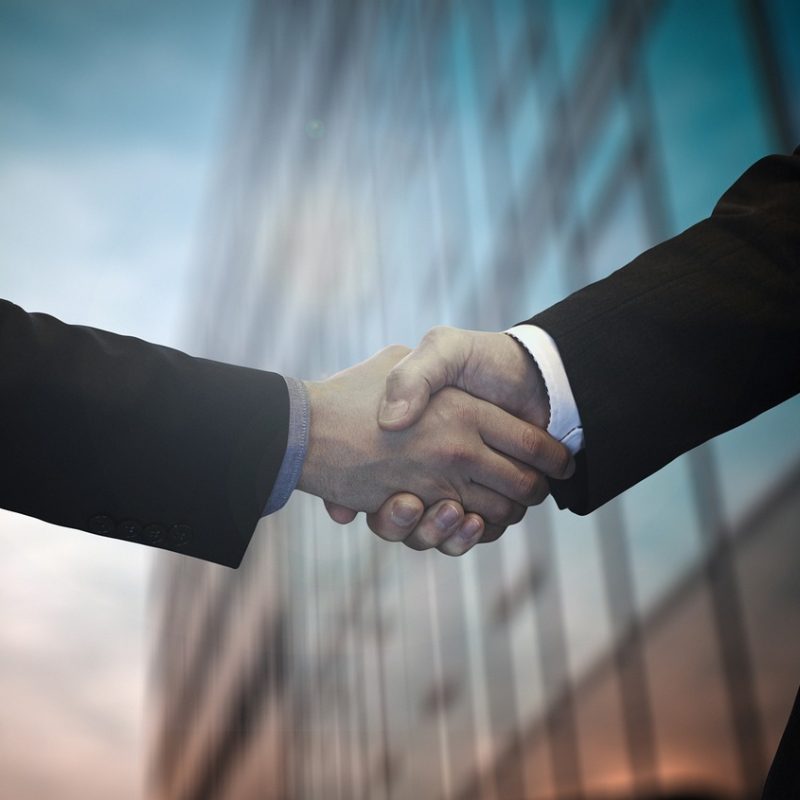 img-handshake-7249766_1280-1