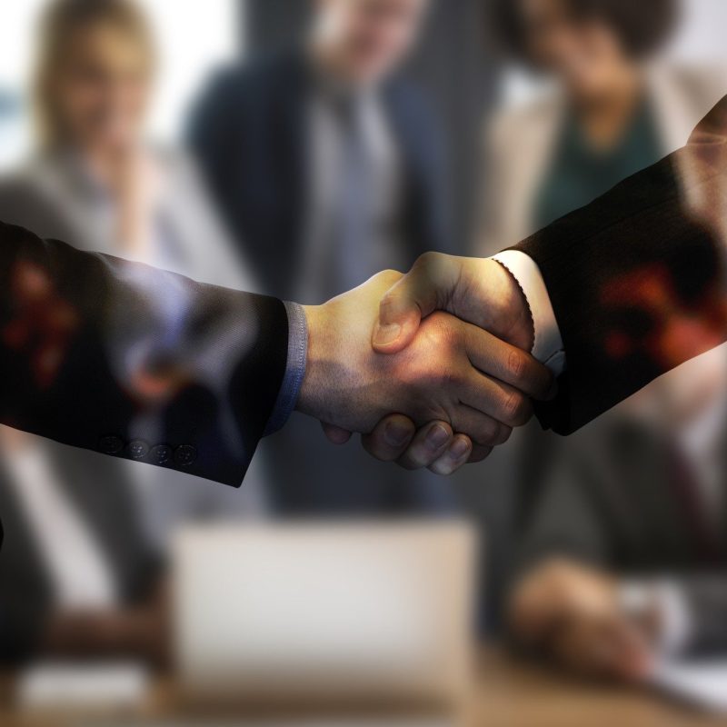 geralt-handshake-5768632_1920